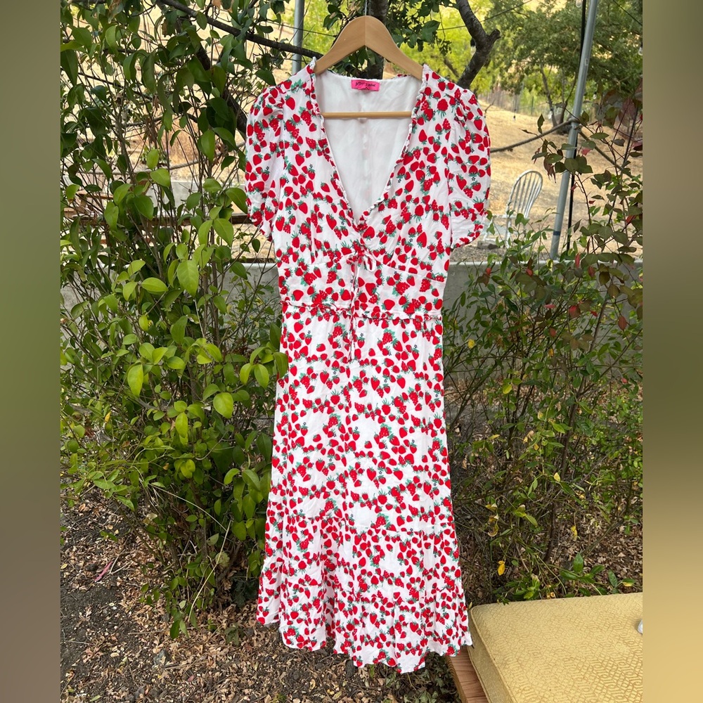 Betsey Johnson Red and White Floral Midi Dress